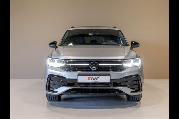 Volkswagen Tiguan Allspace 2.0 TSI R-Line 4Motion Business+ 7 Persoons / 190pk / Trekhaak / Panorama dak /