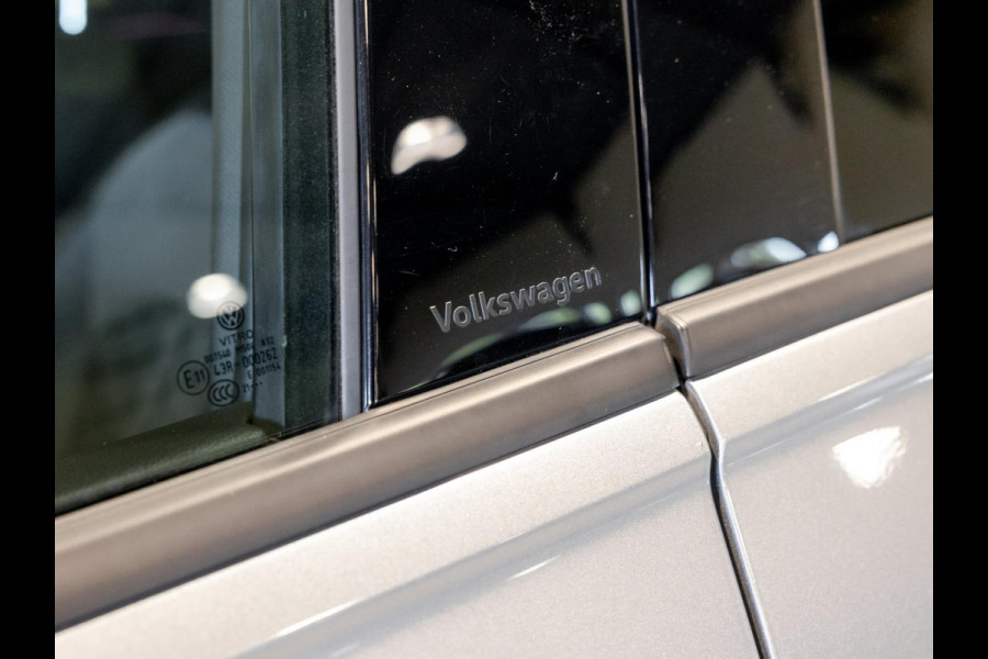 Volkswagen Tiguan Allspace 2.0 TSI R-Line 4Motion Business+ 7 Persoons / 190pk / Trekhaak / Panorama dak /