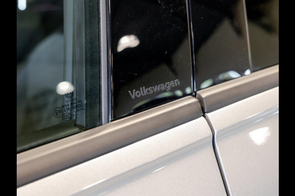 Volkswagen Tiguan Allspace 2.0 TSI R-Line 4Motion Business+ 7 Persoons / 190pk / Trekhaak / Panorama dak /
