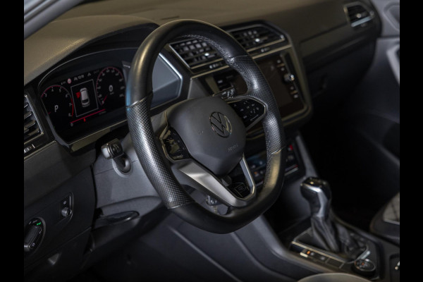 Volkswagen Tiguan Allspace 2.0 TSI R-Line 4Motion Business+ 7 Persoons / 190pk / Trekhaak / Panorama dak /