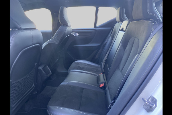 Volvo XC40 2.0 T4 R-Design | elektrisch wegklapbare trekhaak