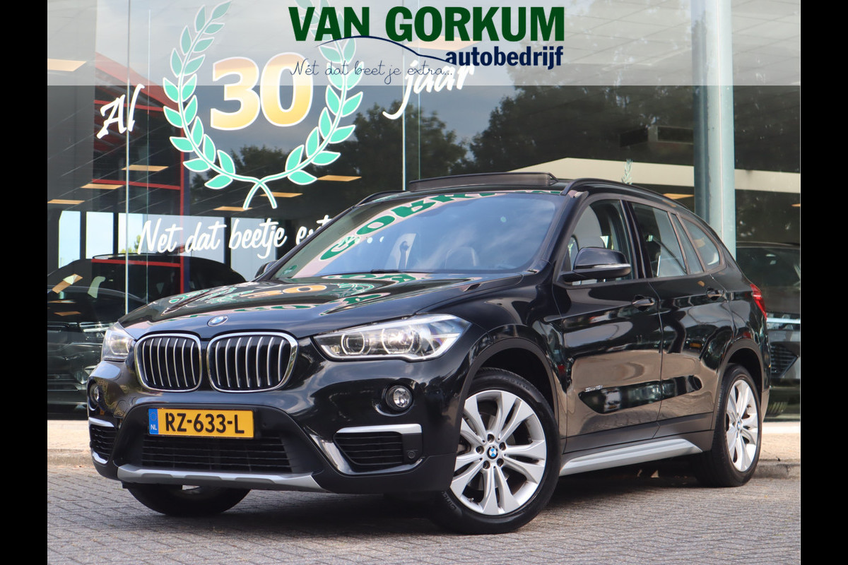 BMW X1 sDrive18i 136 PK High Executive / Panoramadak BMW X1 sDrive18i 136 PK High Executive / Panoramadak