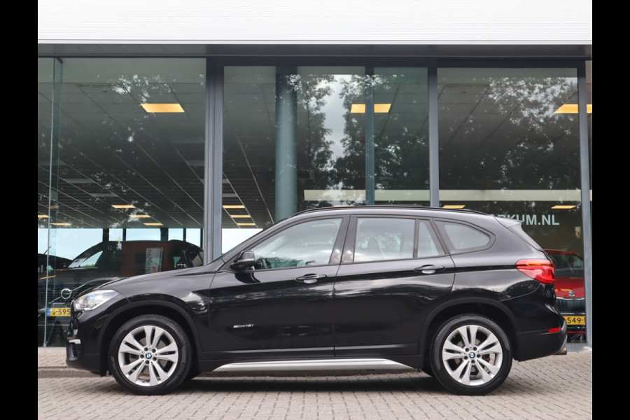 BMW X1 sDrive18i 136 PK High Executive / Panoramadak