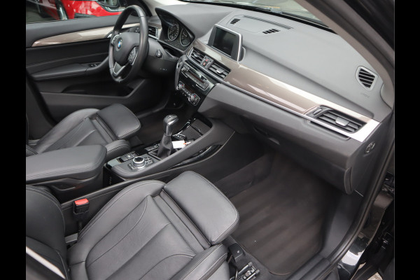 BMW X1 sDrive18i 136 PK High Executive / Panoramadak