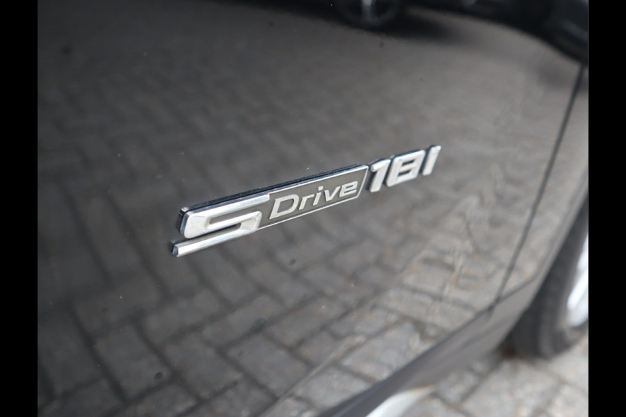 BMW X1 sDrive18i 136 PK High Executive / Panoramadak