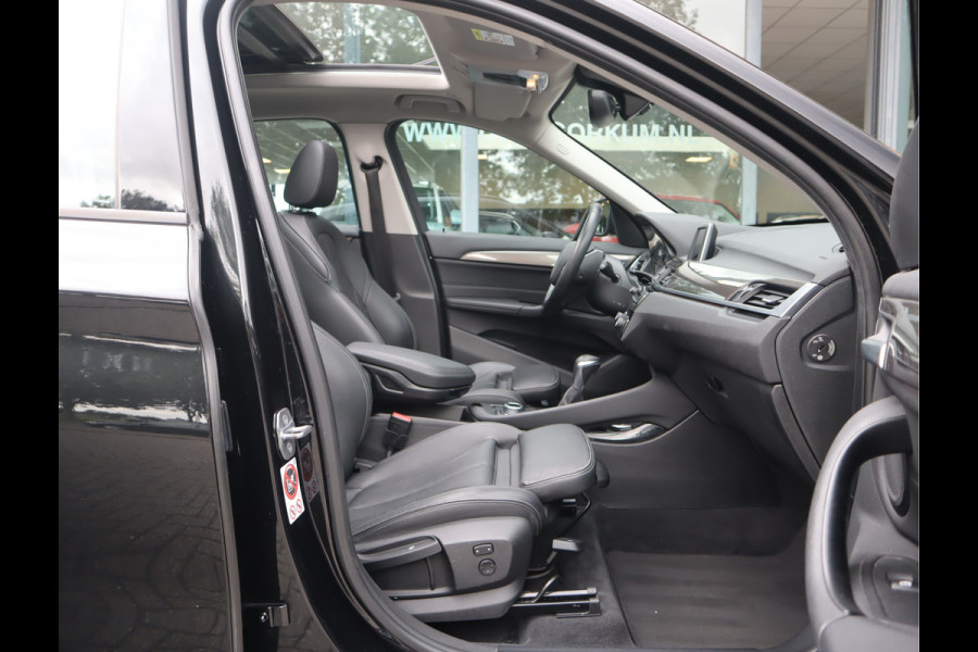 BMW X1 sDrive18i 136 PK High Executive / Panoramadak