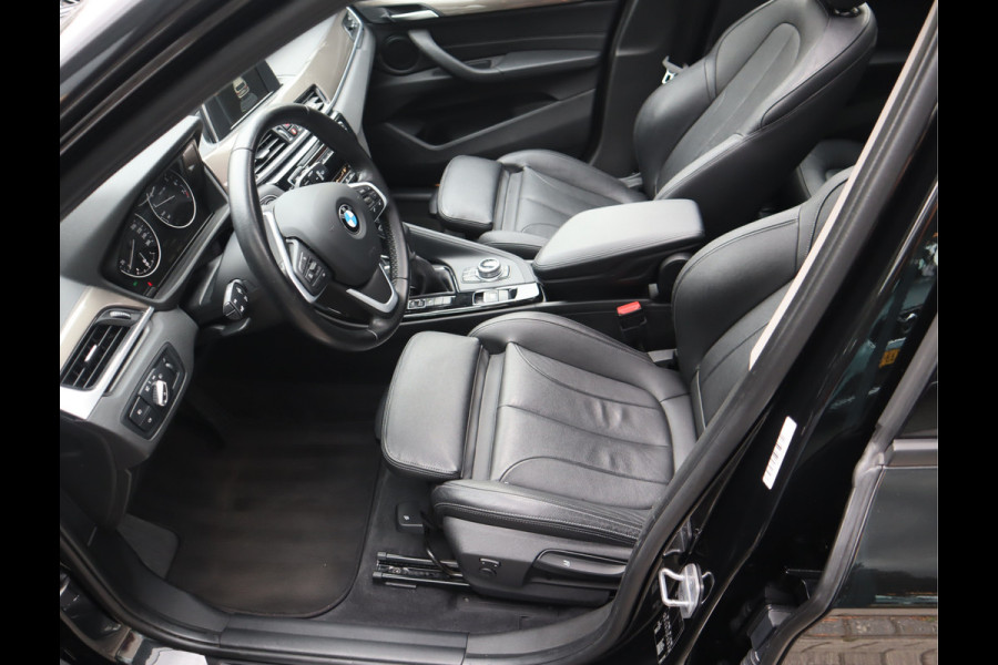 BMW X1 sDrive18i 136 PK High Executive / Panoramadak
