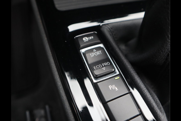 BMW X1 sDrive18i 136 PK High Executive / Panoramadak