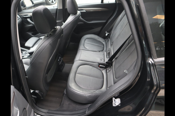 BMW X1 sDrive18i 136 PK High Executive / Panoramadak