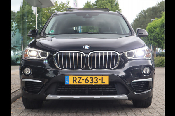 BMW X1 sDrive18i 136 PK High Executive / Panoramadak