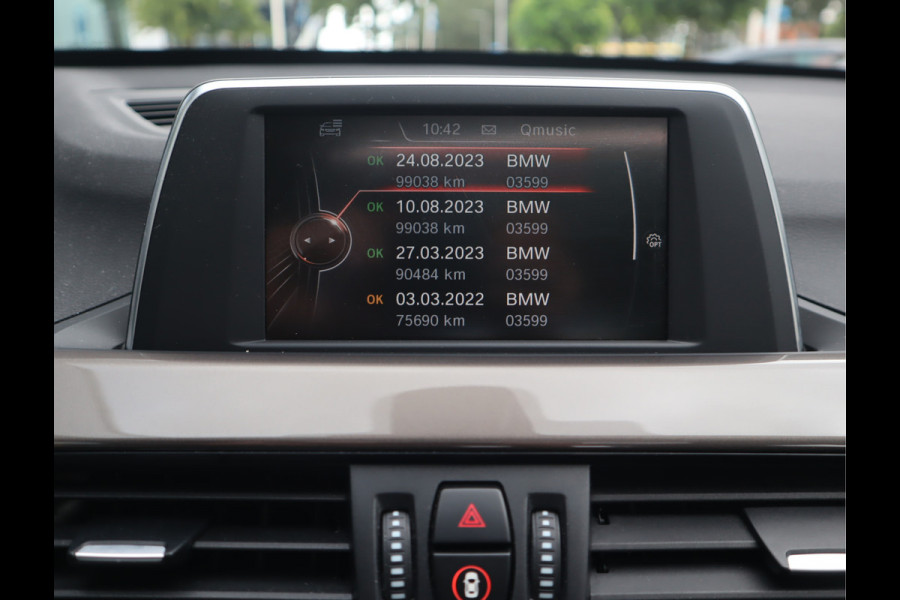 BMW X1 sDrive18i 136 PK High Executive / Panoramadak