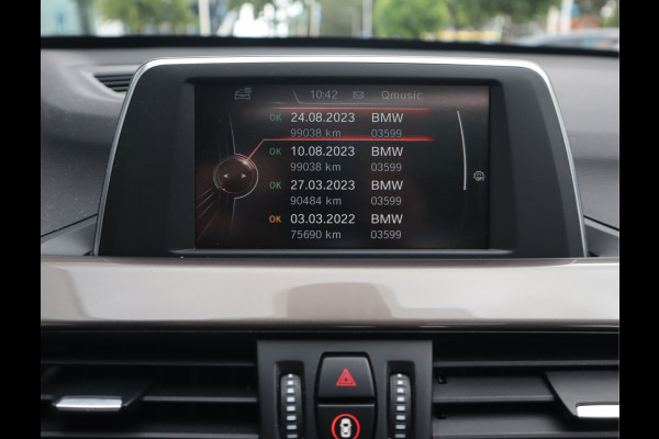 BMW X1 sDrive18i 136 PK High Executive / Panoramadak
