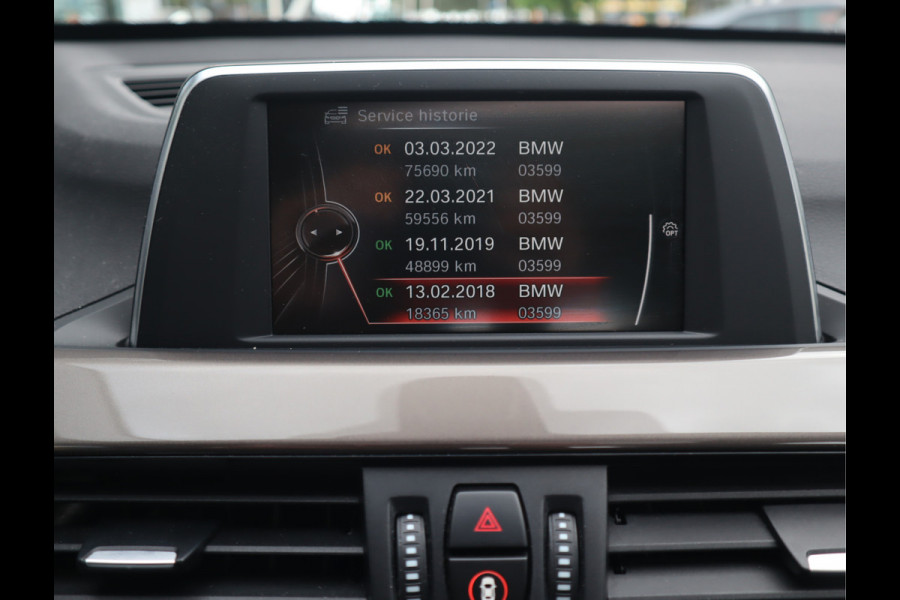 BMW X1 sDrive18i 136 PK High Executive / Panoramadak