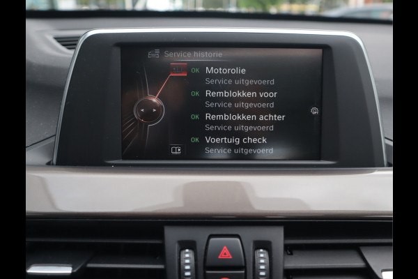 BMW X1 sDrive18i 136 PK High Executive / Panoramadak