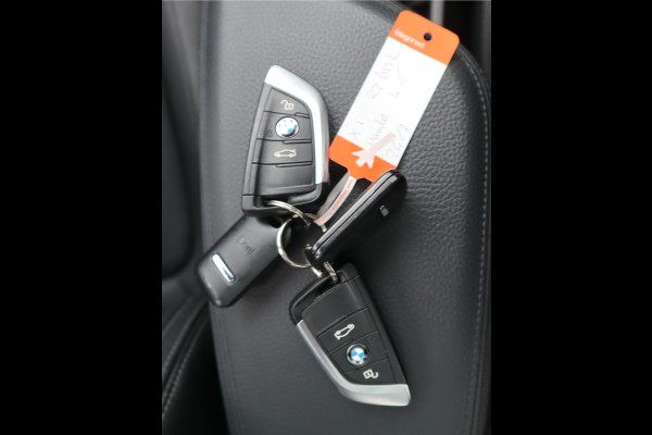 BMW X1 sDrive18i 136 PK High Executive / Panoramadak