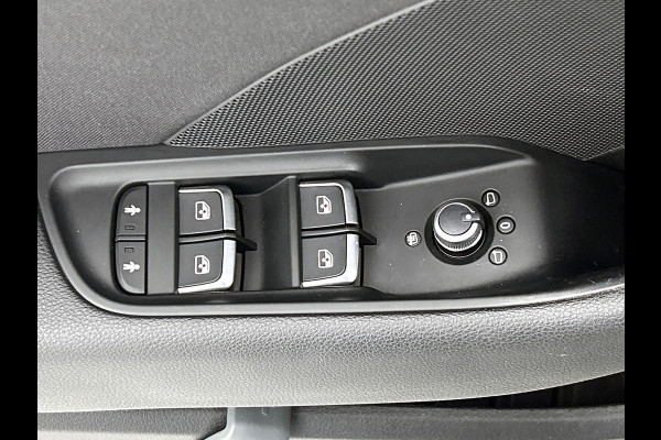 Audi A3 Sportback 1.5 TFSI CoD Sport Lease Edition (NAVIGATIE, CLIMA, STOELVERWARMING, PARKEERSENSOREN, GOED ONDERHOUDEN)
