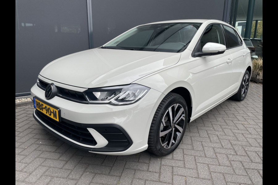 Volkswagen Polo 1.0 TSI Life Edition Airco - Achteruitrijcamera - Parkeersensoren achter - Stuur leder - Multifunctioneel stuurwiel - Cruise control - Climate control - Stoelverwarming - Apple carplay -