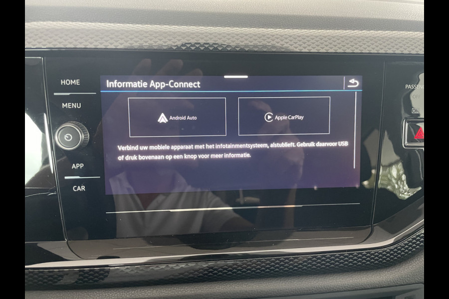 Volkswagen Polo 1.0 TSI Life Edition Airco - Achteruitrijcamera - Parkeersensoren achter - Stuur leder - Multifunctioneel stuurwiel - Cruise control - Climate control - Stoelverwarming - Apple carplay -