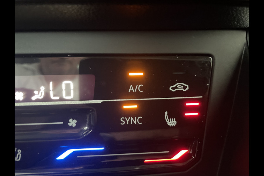Volkswagen Polo 1.0 TSI Life Edition Airco - Achteruitrijcamera - Parkeersensoren achter - Stuur leder - Multifunctioneel stuurwiel - Cruise control - Climate control - Stoelverwarming - Apple carplay -