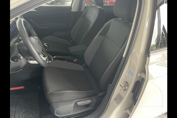 Volkswagen Polo 1.0 TSI Life Edition Airco - Achteruitrijcamera - Parkeersensoren achter - Stuur leder - Multifunctioneel stuurwiel - Cruise control - Climate control - Stoelverwarming - Apple carplay -
