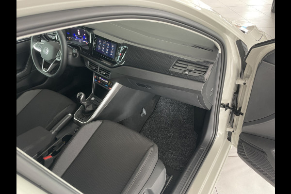 Volkswagen Polo 1.0 TSI Life Edition Airco - Achteruitrijcamera - Parkeersensoren achter - Stuur leder - Multifunctioneel stuurwiel - Cruise control - Climate control - Stoelverwarming - Apple carplay -