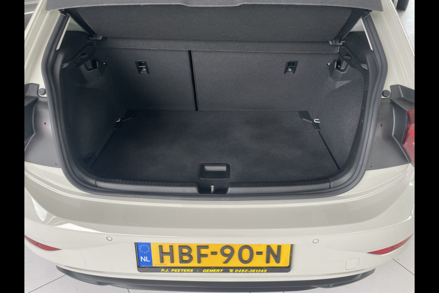 Volkswagen Polo 1.0 TSI Life Edition Airco - Achteruitrijcamera - Parkeersensoren achter - Stuur leder - Multifunctioneel stuurwiel - Cruise control - Climate control - Stoelverwarming - Apple carplay -