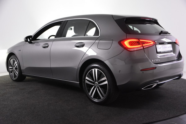 Mercedes-Benz A-Klasse 250 e *1ste Eigenaar*Leer*Ambiente*Full Dashboard*