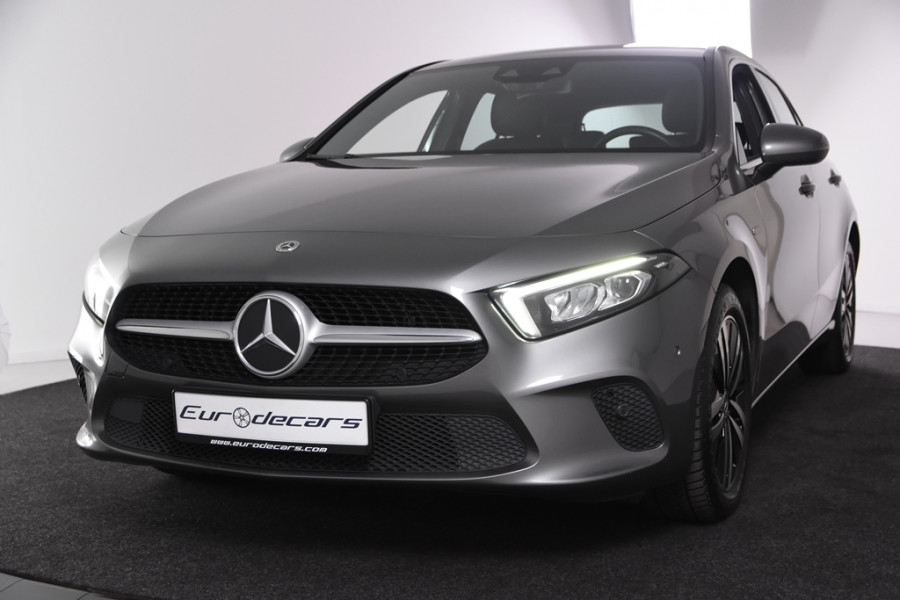 Mercedes-Benz A-Klasse 250 e *1ste Eigenaar*Leer*Ambiente*Full Dashboard*