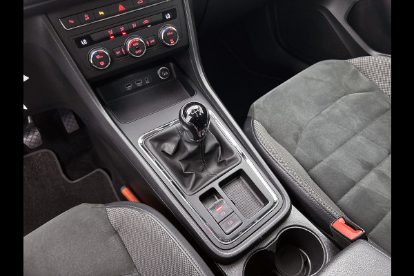 Seat Ateca 1.0 EcoTSI Style Business Intense Sport (CARPLAY, CAMERA, 1e EIGENAAR, ELEKT. ACHTERKLEP, GOED ONDERHOUDEN)