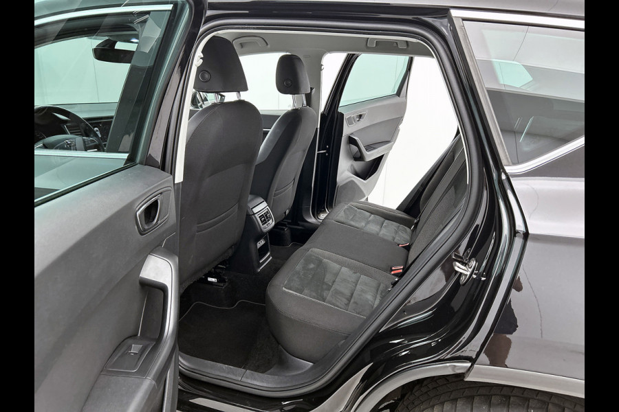 Seat Ateca 1.0 EcoTSI Style Business Intense Sport (CARPLAY, CAMERA, 1e EIGENAAR, ELEKT. ACHTERKLEP, GOED ONDERHOUDEN)