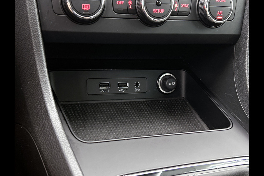 Seat Ateca 1.0 EcoTSI Style Business Intense Sport (CARPLAY, CAMERA, 1e EIGENAAR, ELEKT. ACHTERKLEP, GOED ONDERHOUDEN)