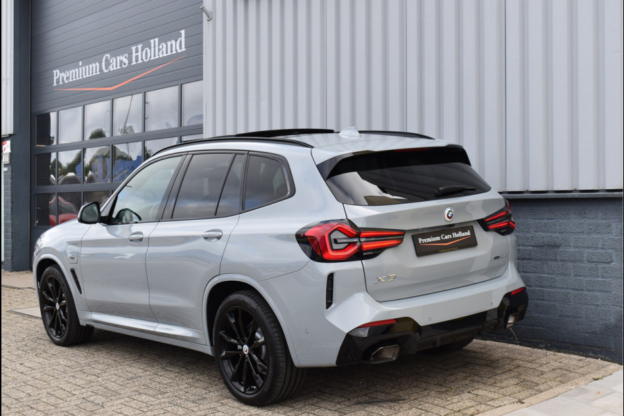 BMW X3 xDrive30e M-Sport Pakket 292 Pk Brooklyn Grau Laser Led Pano Navi Leder HUD Camera 20 Inch