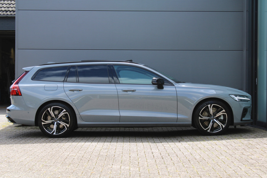 Volvo V60 2.0 T6 Plug-in hybrid AWD Plus Dark | Panoramadak | Trekhaak | H/K | 360 Camera