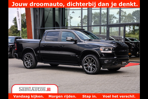 Dodge Ram 1500 LARAMIE | 5.7 V8 | 46.000KM! | PANORAMA | NIGHT EDITION | CRUISE | 200L LPG | HARMAN/KARDON | CAMERA | STOEL VENTILATIE/VERWAMING | CREWCAB | 4X4 | AUTO TREEPLANK | 3500KG |