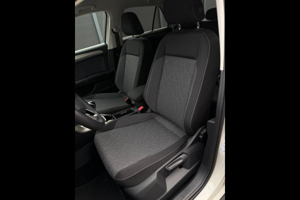 Volkswagen T-Roc 1.0 TSI Move Trekhaak CarPlay