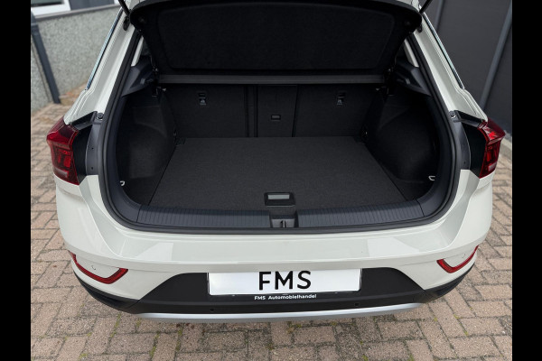 Volkswagen T-Roc 1.0 TSI Move Trekhaak CarPlay