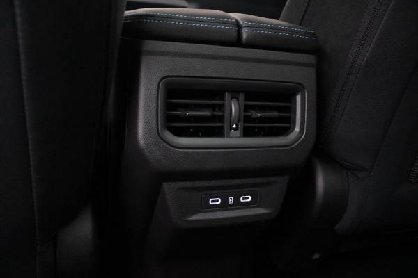 Renault Austral E-TECH FULL HYBRID 200PK ICONIC ESPIRIT ALPINE | | ELEKTRISCH BEDIENBARE VOORSTOELEN | PREMIUM HARMAN/KARDON AUDIO | MATRIX LED KOPLAMPEN | PARKEERSENSOREN VOOR + ACHTER | ELEKTRISCHE BEDIENBARE KOFFERKLEP | DODEHOEKDETECTIE | PANORAMADAK | KEYLESS ENTRY | SFEERVERLICHTING | DRAADLOOS APPLE CARPLAY/ANDROID AUTO | STOEL/STUUR/VOORRUIT VERWARMING | DIGITAAL INSTRUMENTARIUM | NIEUWE AUTO! |