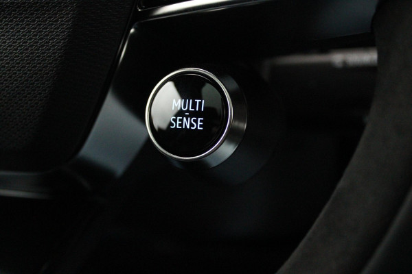 Renault Austral E-TECH FULL HYBRID 200PK ICONIC ESPIRIT ALPINE | | ELEKTRISCH BEDIENBARE VOORSTOELEN | PREMIUM HARMAN/KARDON AUDIO | MATRIX LED KOPLAMPEN | PARKEERSENSOREN VOOR + ACHTER | ELEKTRISCHE BEDIENBARE KOFFERKLEP | DODEHOEKDETECTIE | PANORAMADAK | KEYLESS ENTRY | SFEERVERLICHTING | DRAADLOOS APPLE CARPLAY/ANDROID AUTO | STOEL/STUUR/VOORRUIT VERWARMING | DIGITAAL INSTRUMENTARIUM | NIEUWE AUTO! |
