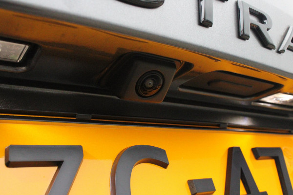 Renault Austral E-TECH FULL HYBRID 200PK ICONIC ESPIRIT ALPINE | | ELEKTRISCH BEDIENBARE VOORSTOELEN | PREMIUM HARMAN/KARDON AUDIO | MATRIX LED KOPLAMPEN | PARKEERSENSOREN VOOR + ACHTER | ELEKTRISCHE BEDIENBARE KOFFERKLEP | DODEHOEKDETECTIE | PANORAMADAK | KEYLESS ENTRY | SFEERVERLICHTING | DRAADLOOS APPLE CARPLAY/ANDROID AUTO | STOEL/STUUR/VOORRUIT VERWARMING | DIGITAAL INSTRUMENTARIUM | NIEUWE AUTO! |