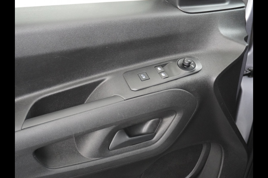 Opel Combo 1.5D L2H1 Navi Apple Carplay Android ECC PDC Cruise MultiMedia-nb Schuifdeur-R. Tussenschot Airco Connect DAB+Elektr.spiegels+Ve Wegklapbare-kussen-bijrijder Orig.NLse Auto ! EURO 6