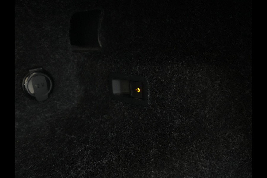 Škoda ENYAQ iV 80 First Edition Leder Matrix Led Trekhaak Camera