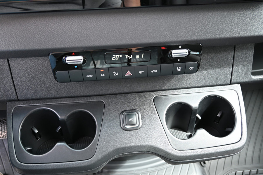 Mercedes-Benz Sprinter 319 CDI 4x4 L2H2 Pro Distronic, Draaistoelen, LED, Electrische schuifdeur