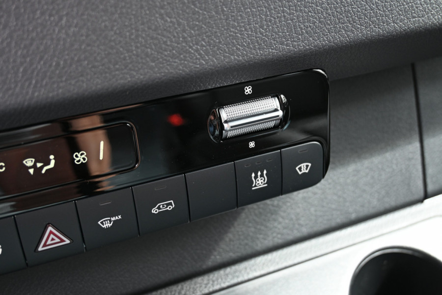 Mercedes-Benz Sprinter 319 CDI 4x4 L2H2 Pro Distronic, Draaistoelen, LED, Electrische schuifdeur
