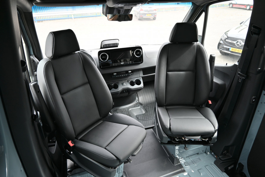 Mercedes-Benz Sprinter 319 CDI 4x4 L2H2 Pro Distronic, Draaistoelen, LED, Electrische schuifdeur