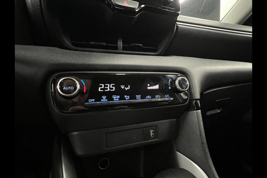 Toyota Yaris 1.5 Hybrid Dynamic | Carplay | Camera | Cruise|