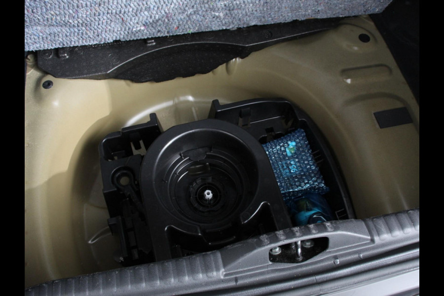 Citroën C3 1.2 PureTech Max Automaat  Airco Navigatie Apple carplay / Android Auto Parksensoren Lichtmetalen Velgen