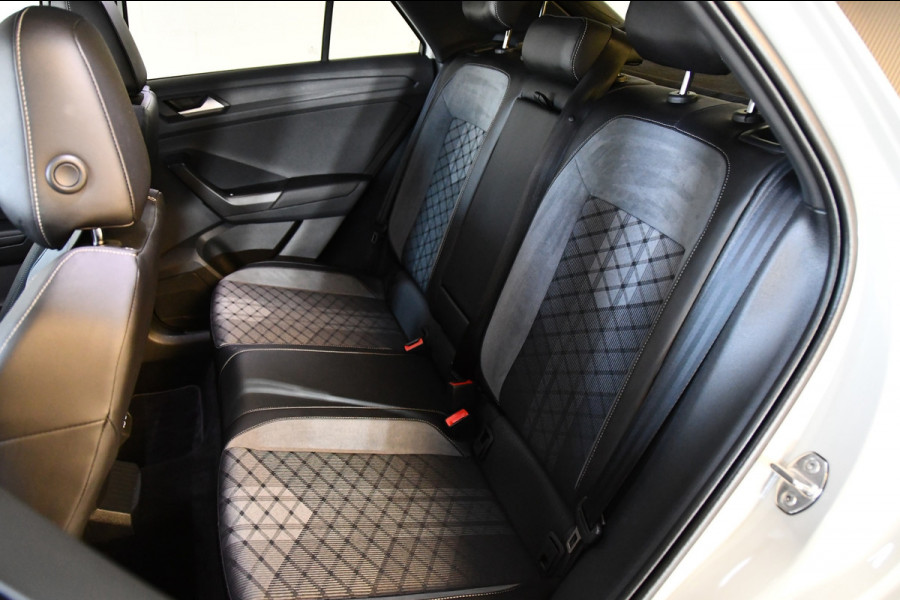 Volkswagen T-Roc 1.5 TSI R-Line Pano/Beats/Iq-light