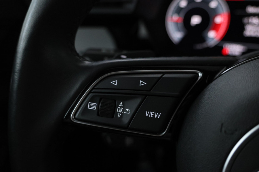 Audi A3 Sportback 30 TDI Business edition Automaat, Leer, Virtual, Sportstoelen