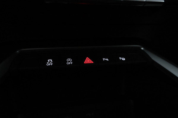 Audi A3 Sportback 30 TDI Business edition Automaat, Leer, Virtual, Sportstoelen