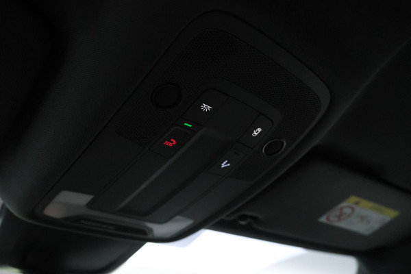 Audi A3 Sportback 30 TDI Business edition Automaat, Leer, Virtual, Sportstoelen